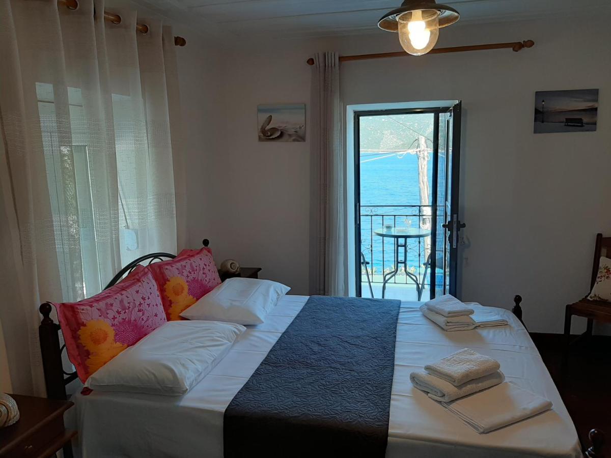 Chiona΄S Apartments By The Sea Paleo Trikeri Zewnętrze zdjęcie