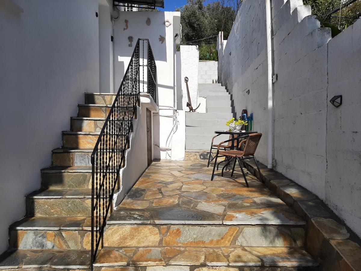 Chiona΄S Apartments By The Sea Paleo Trikeri Zewnętrze zdjęcie